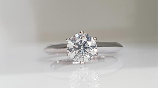 1.01 Ct Round Diamond Made Of 14 Kt White Gold Engagement Ring